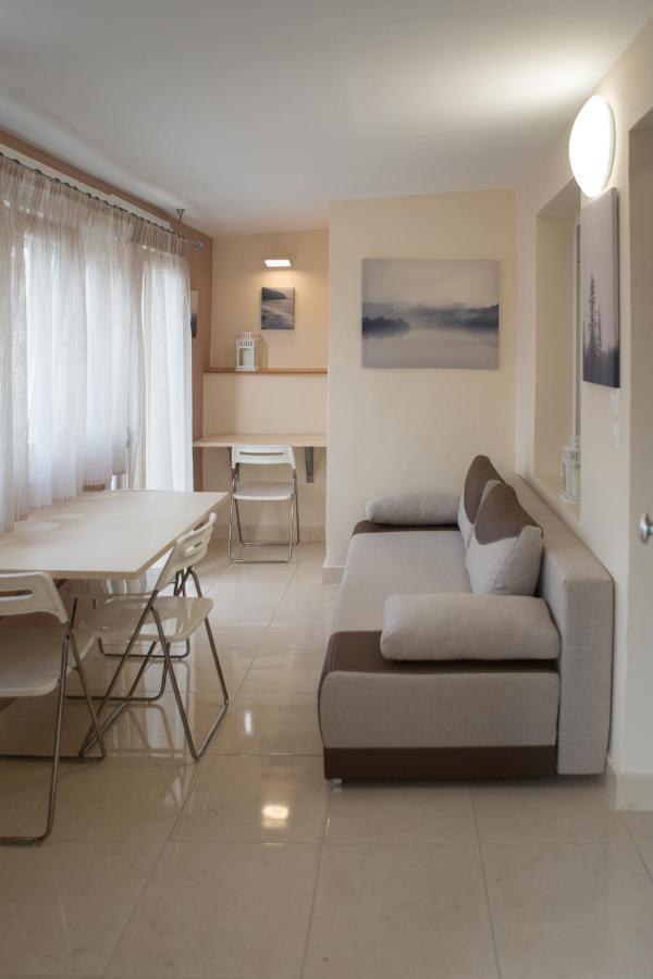 Kosmos Service Apartment Modern Spirit City Center With Additional Cost Parking Tesalónica Exterior foto