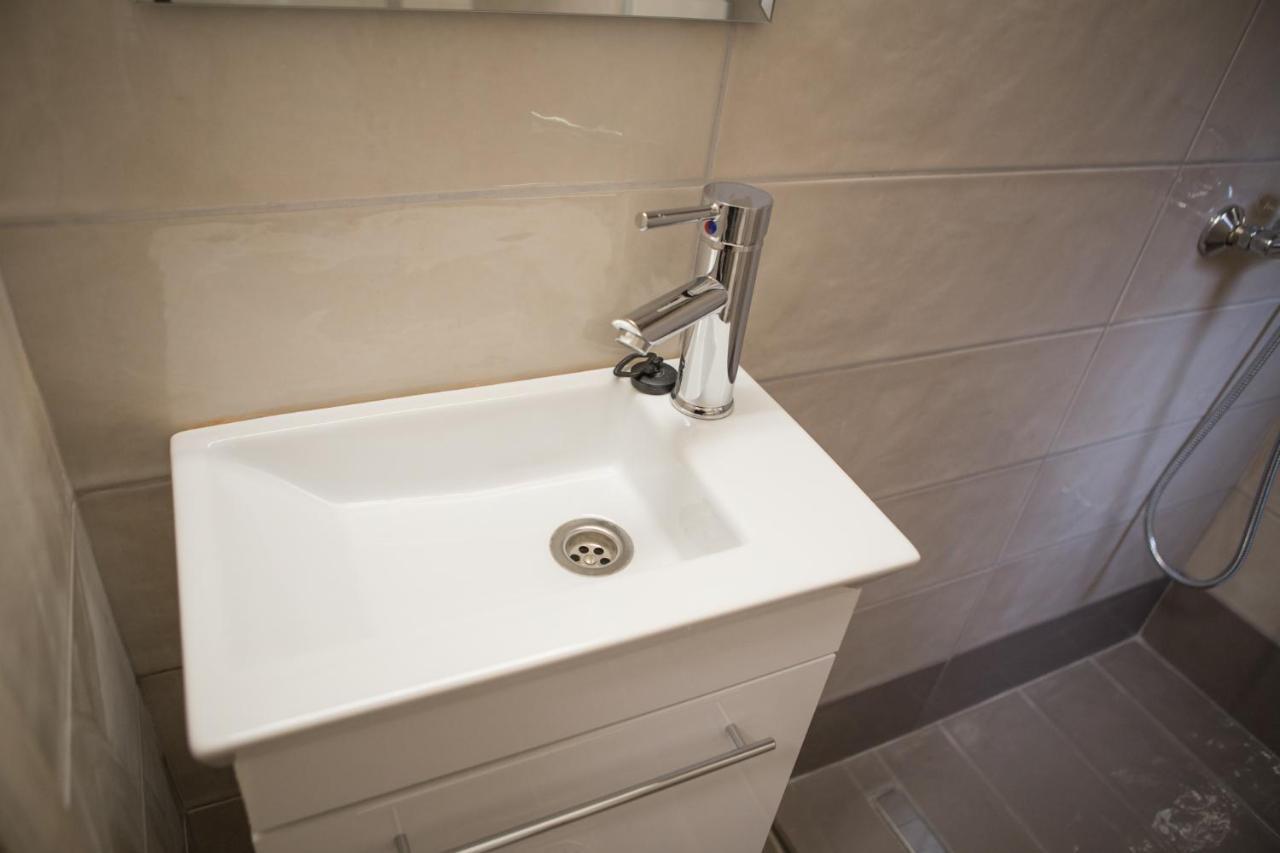 Kosmos Service Apartment Modern Spirit City Center With Additional Cost Parking Tesalónica Exterior foto