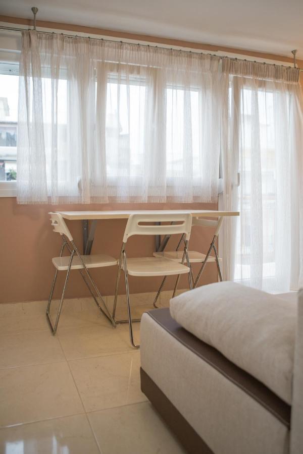 Kosmos Service Apartment Modern Spirit City Center With Additional Cost Parking Tesalónica Exterior foto